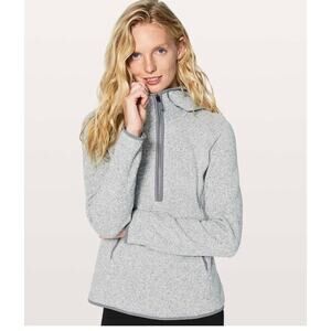 Lululemon Fleece & Thank You Pullover in Heathered White / Battleship